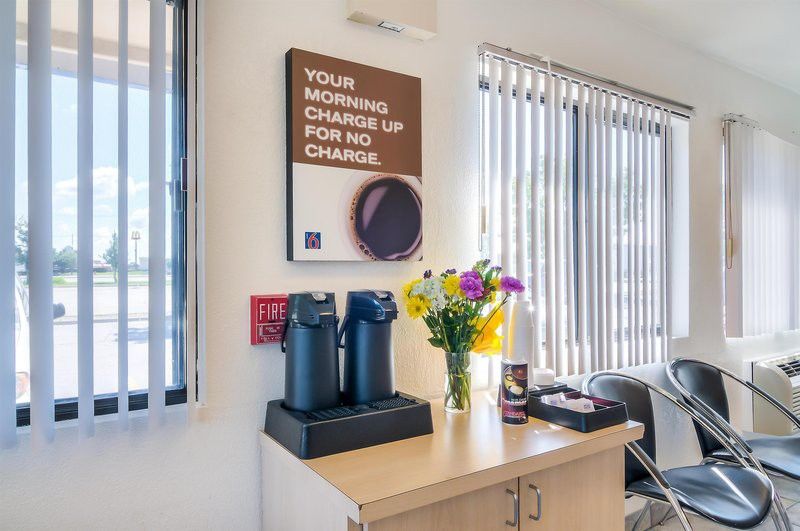 Motel 6 Chicago - Elk Grove Elk Grove Village Buitenkant foto